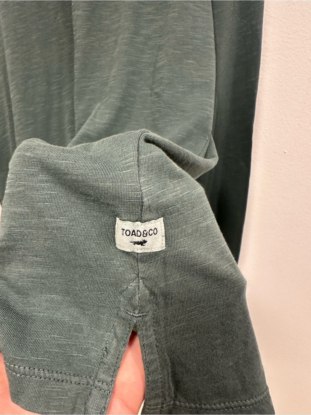 Toad&Co Women's Long-Sleeve organic cotton Crew Tee in Teal Green Size medium - Picture 3 of 6